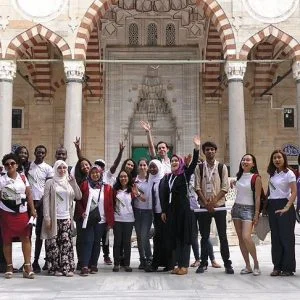 135 ألف طالب أجنبي تقدموا للمنح الدراسية بتركيا خلال 2018