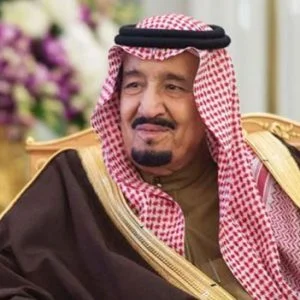 شاهد صورة نادرة للملك سلمان بسن الـ16 عاماً