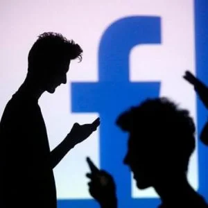 هل تعلم لماذا سمي الفيس بوك بهذا الاسم؟