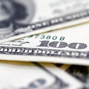 الدولار يهبط أمام الليرة