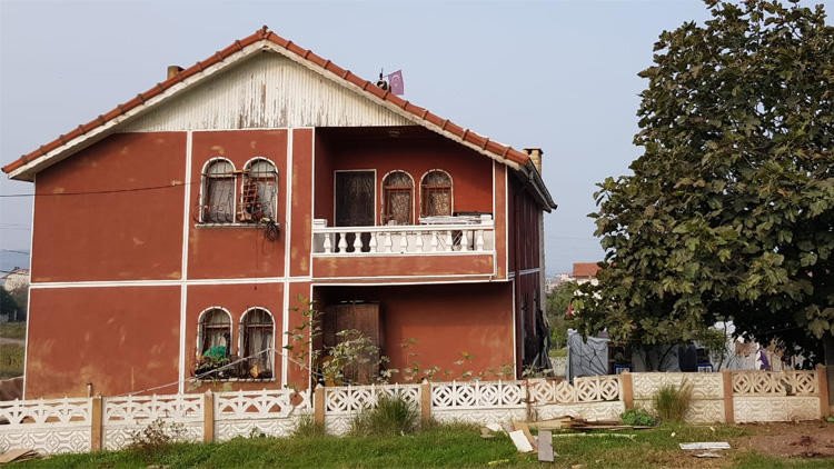 الامن التركي يداهم منزلا يعتقد أن له علاقة بقضية خاشقجي 2 الامن التركي يداهم منزلا يعتقد أن له علاقة بقضية خاشقجي 1