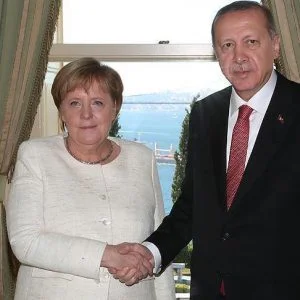 أردوغان يلتقي ميركل