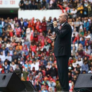 أردوغان: سنكون أول من يقف بوجه ممارسي التفرقة العنصرية