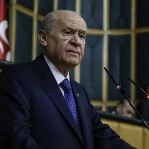 باهجه لي يدعو ألمانيا لتسليم أعضاء “غولن”