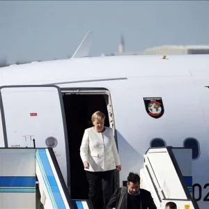 ميركل تصل إسطنبول