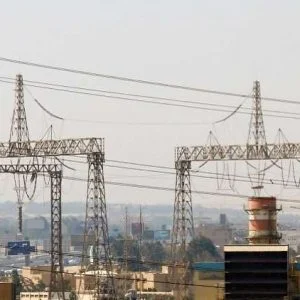 السعودية تستعد لإنشاء مشروع كهربائي في مصر بقدرة 2250 ميغاواط