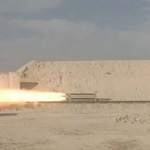 شاهد بالتصوير البطيء.. صاروخ تركي جديد يخترق جدارا إسمنتيا ضخما