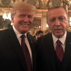 مسؤول بالبيت الأبيض يكشف مادار بين ترامب وأردوغان في لقاء باريس