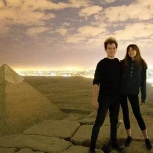 شاهد| مصوّر الفيديو الإباحي فوق الهرم “خوفو” .. ينشر مقطع جديد!