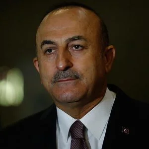 تشاووش أوغلو يحذر من المسار الذي تسلكه الإنسانية في العالم