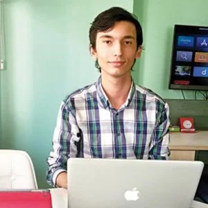 طالب تركي يعثر على خلل آخر في نظام متصفح آبل