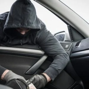 نصائح تحافظ على السيارة من السرقة