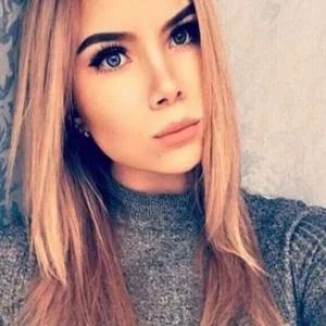 سقط هاتف بطلة ملاكمة روسية في الماء..و النتيجة صادمة!