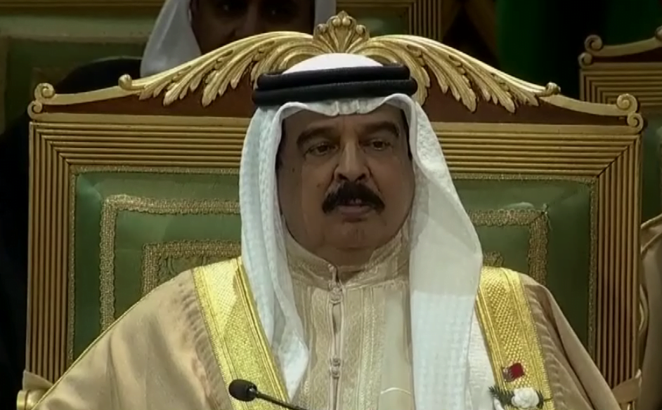 في القمة الخليجية.. وجوم وعبوس وشرود.. وابتسامة واحدة "صور" 6 في القمة الخليجية.. وجوم وعبوس وشرود.. وابتسامة واحدة "صور" 5