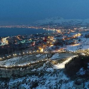 إنهاء أعمال ترميم قلعة الفتاة في “وان” التركية