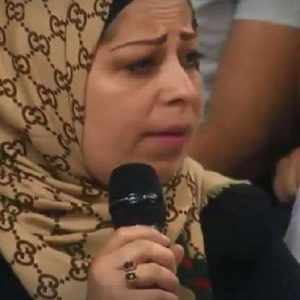 سيدة سورية تثير غضب السوريين في تركيا.. ماذا عن الأسد؟ (فيديو)