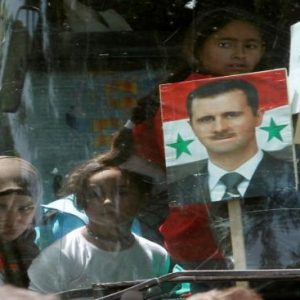 إعلامي سوري موال للنظام السوري يفجر جدلا واسعا: هل نناشد أردوغان؟ (فيديو)