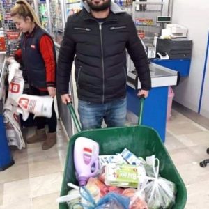 شاهد.. هكذا تعاطى المواطنين الأتراك في اليوم الأول لبيع أكياس البلاستيك بالمحلات التجارية