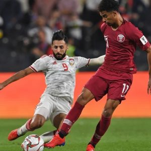 قطر تكتسح الإمارات وتتأهل لنهائي كأس آسيا (فيديو)