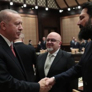 أردوغان يستقبل عدداً من الفنانين الأتراك (صور)