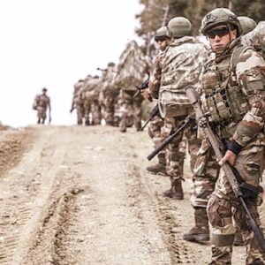 الجيش التركي يحشد 80 ألف مقاتل استعدادًا لعمية شرق الفرات
