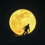 شاهد بالصور.. هكذا تفاعل الأتراك مع "القمر العملاق" الذي زيّن سماء تركيا ​ 7