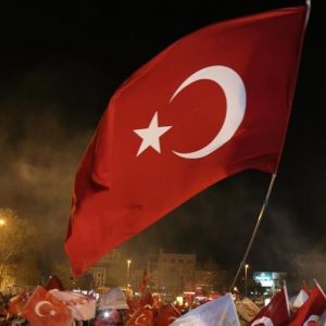 إشادات عربية بترك يلدريم البرلمان من أجل إسطنبول