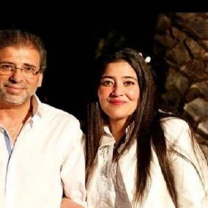 زوجة النائب والمخرج المصري خالد يوسف تخرج عن صمتها بعد “الفيديو الإباحي”