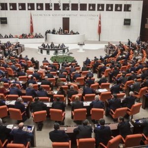 البرلمان التركي يلتئم لاختيار رئيسه الجديد خلفا لـ”بن علي يلدريم”
