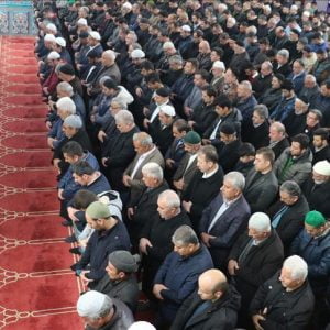 صلوات غائب ووقفات بعدة ولايات تركية احتجاجا على مجزرة المسجدين