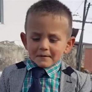 بالفيديو.. أصغر سياسي في العالم.. طفلٌ يترشح للانتخابات في تركيا.. هذا ما وعد به ناخبيه!!