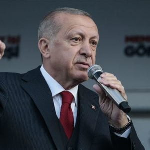 أردوغان ينشر فيديو قصته من “بائع سميت” إلى رئيس.. ويعلق عليها