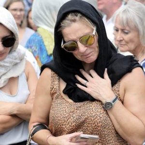 هكذا ظهرت مذيعات نيوزيلندا في يوم تشييع ضحايا مجزرة المسجدين (صور)