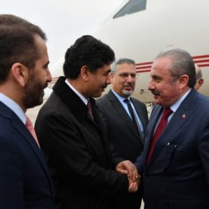 رئيس البرلمان التركي يصل المغرب في أول زيارة خارجية بعد توليه منصبه