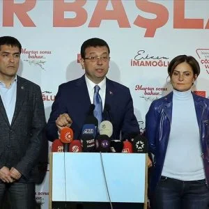 مرشح “الشعب الجمهوري” يعلق علي خطاب الفوز لـ”يلدريم” ويستنكر بعض ما جاء فيه