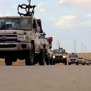 قوات حفتر تعلن السيطرة علي مطار طرابلس الدولي.. وداخلية الوفاق تعلق