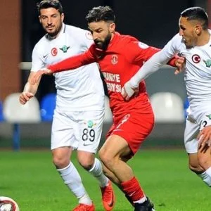 هدف قاتل يقرب أكهيصار من نهائي كأس تركيا