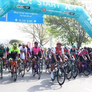 انطلاق الجولة الثانية من سباق الرئاسة التركية للدراجات الهوائية