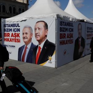 مرشح تركي معارض ينسحب من انتخابات اسطنبول