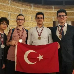 تركيا تفوز بالمركز الأول في أولمبياد الفيزياء الأوروبي