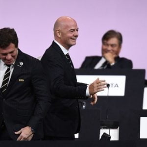 إعادة انتخاب جاني انفانتنيو رئيسا لفيفا بالتزكية