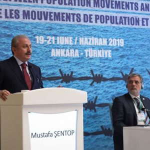 رئيس البرلمان التركي: على الإنسانية النضال بحزم من أجل إرساء السلام في العالم