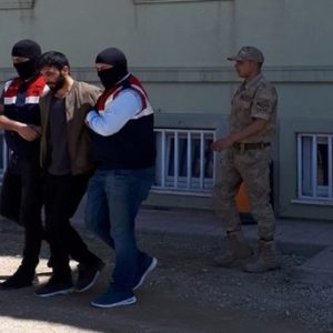 الأمن التركي يعتقل إرهابي خطير متورط بتنفيذ هجوم أسفر عن مقتل 46 شخصًا