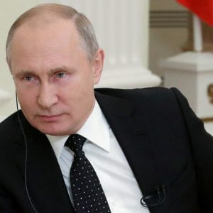 بوتين يتحدث عن أسباب قراره التدخل في سوريا وموقفه من بقاء الأسد في السلطة
