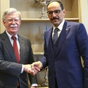 متحدث الرئاسة التركية يهاتف مستشار الأمن القومي الأمريكي.. هذا مادار بينهما