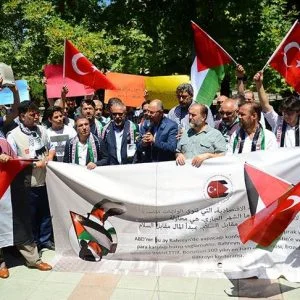 في أول تعليق له علي صفقة القرن.. سفير فلسطين بأنقرة: “مشبوهة”