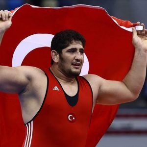5 ميداليات لتركيا بختام بطولة “أوليج كارفيف” للمصارعة الرومانية