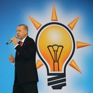 خريف الغضب في “العدالة والتنمية” التركي
