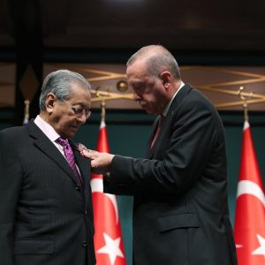 باكستان تعلق علي مبادرة التعاون مع تركيا وماليزيا 