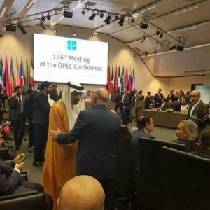 شجار بين وزيري النفط الإيراني والسعودي استمر 8 ساعات!!